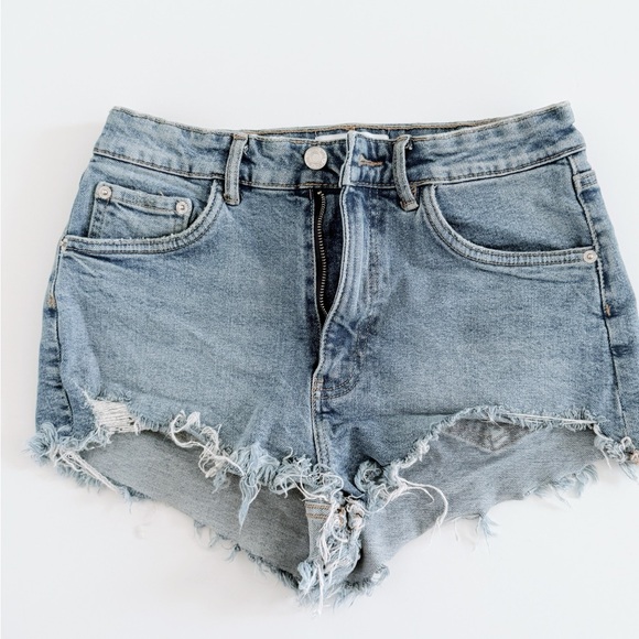 Zara Shorts - Picture 1 of 2